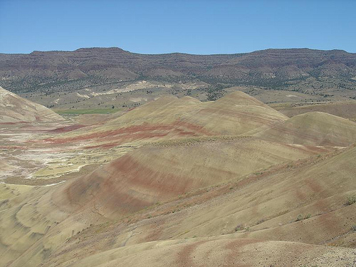 Colorful desert sands in Oregon